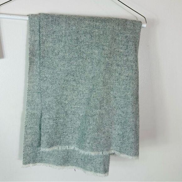 COS 100% wool scarf - Picture 3 of 7